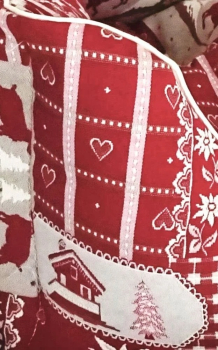 Hundebett Kitzbühel Rot aus robustem Stoff mit alpinem Muster – waschbares, hochwertiges Designer-Hundebett für große und kleine Hunde